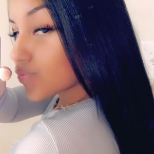 Meet your Posher, Enni